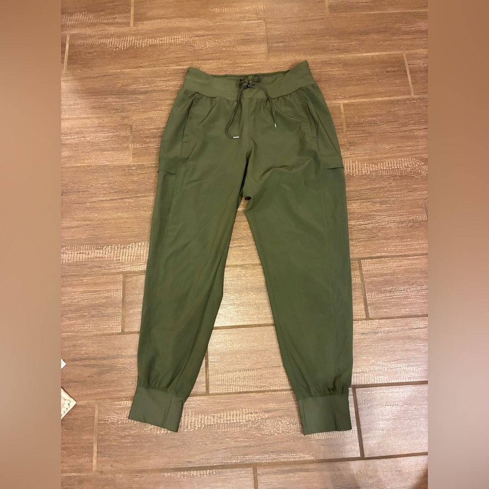 Women’s Calia medium Olive Green Jogger Pants